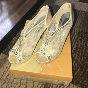 High heel lace shootie with crystals (new)